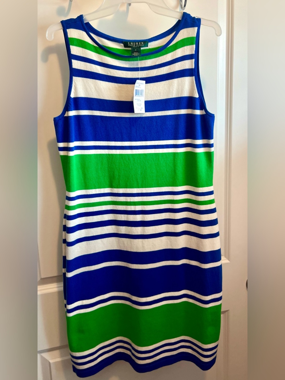 Lauren Ralph Lauren sleeveless dress designed in a classic sheath MEDIUM